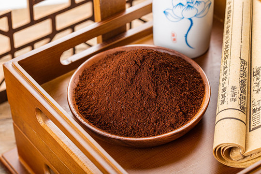 基礎(chǔ)病人群用藥期間靈芝孢子粉怎么吃？